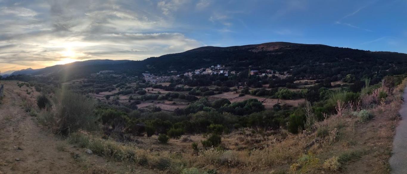 La Pasailla De Gredos Affittacamere Navacepeda de Tormes Esterno foto